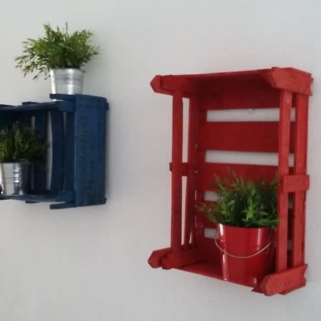 Cozy Seaside Apartment Loutraki Bagian luar foto