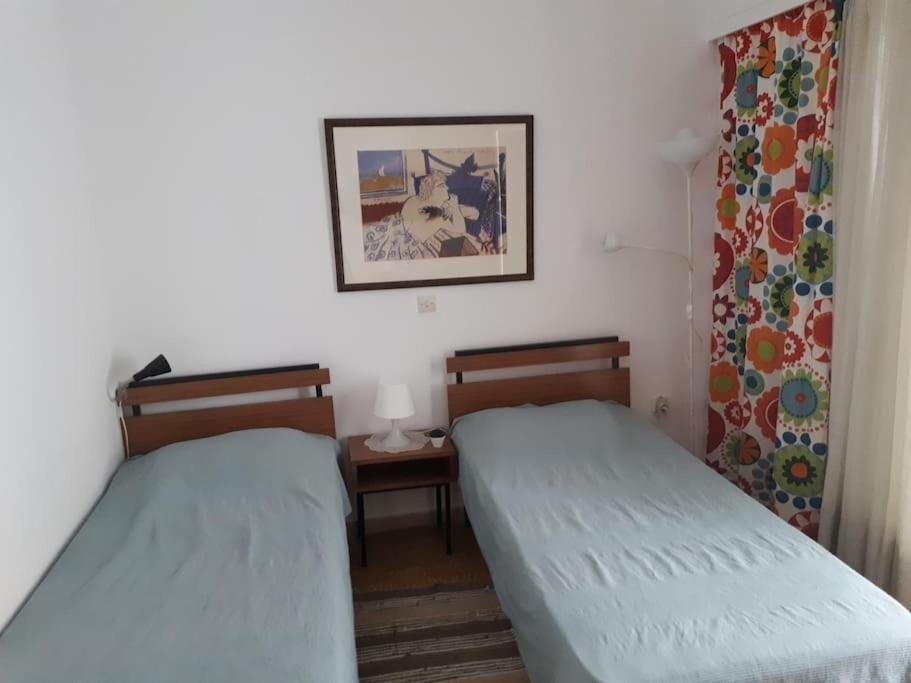 Cozy Seaside Apartment Loutraki Bagian luar foto